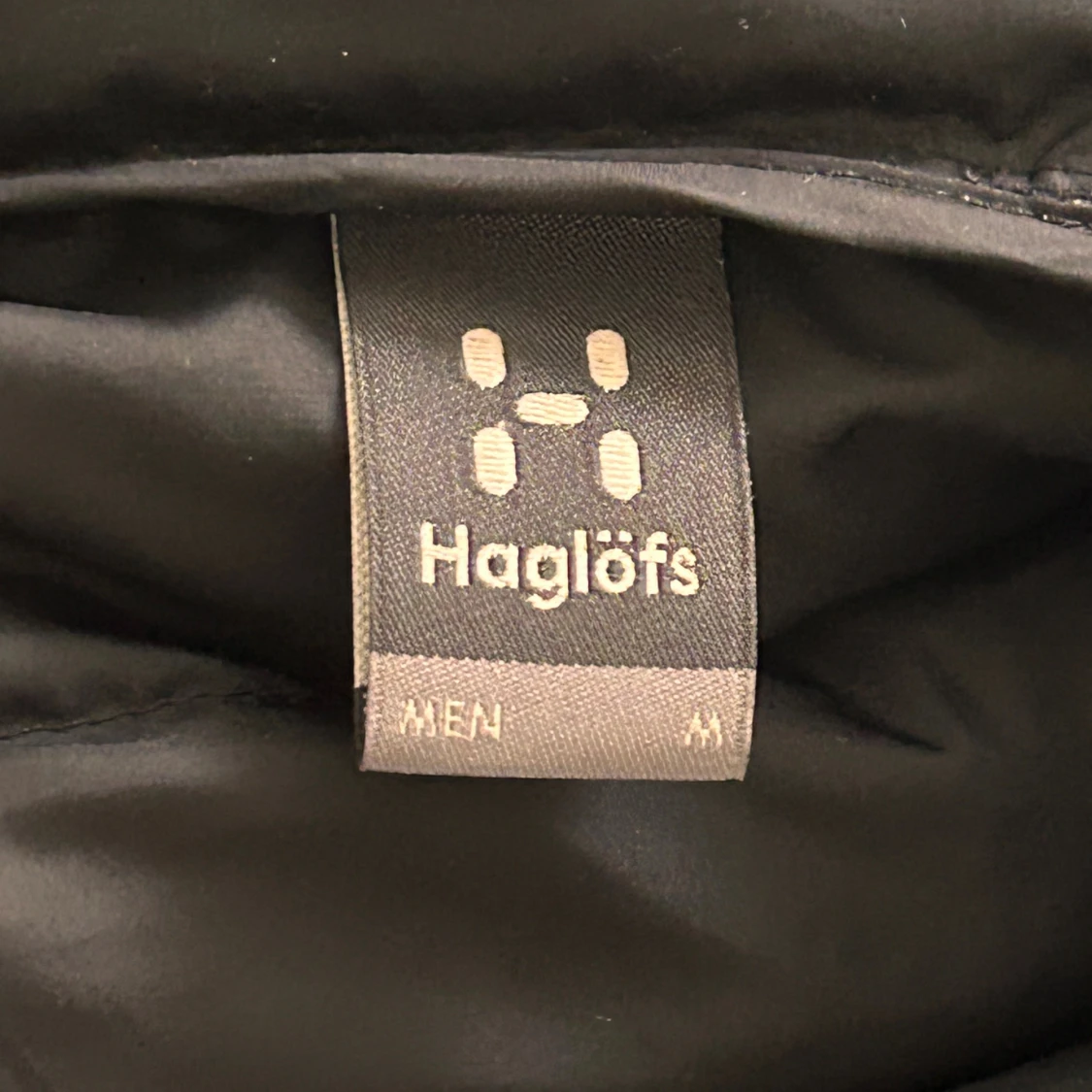 Svart pufferjacka från Haglöfs M - 2