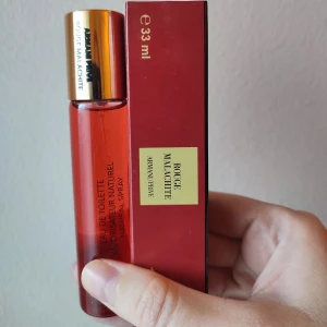 Armani Prive Rouge Malachite Perfume - Armani Prive Rouge Malachite Perfume. 33ml bottle. New! Great all year around fragrance. But especially winter/fall.