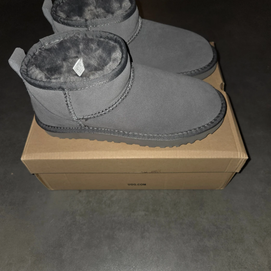 Gråa boots från UGG - 4