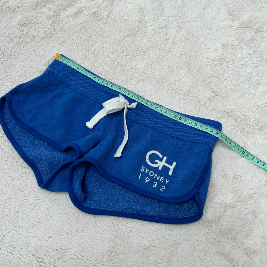 Lågmidjade mjukis shorts  - 1