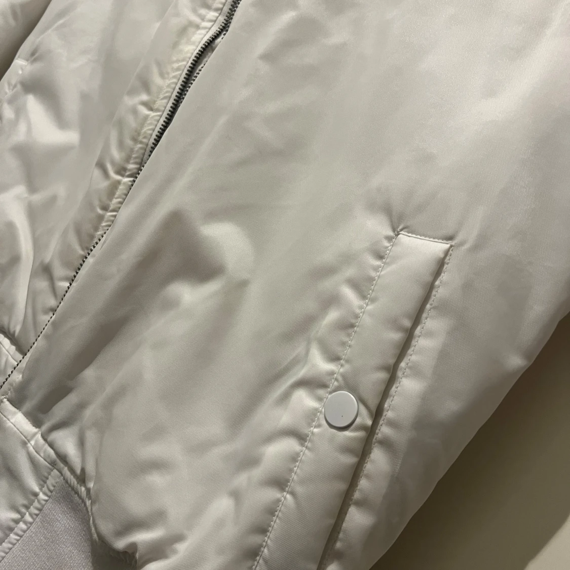 Vit bomberjacka Urban Classics  - 2