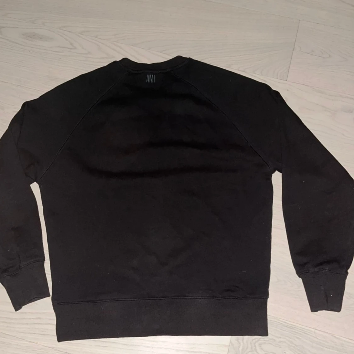 Svart sweatshirt från Ami Paris - 1