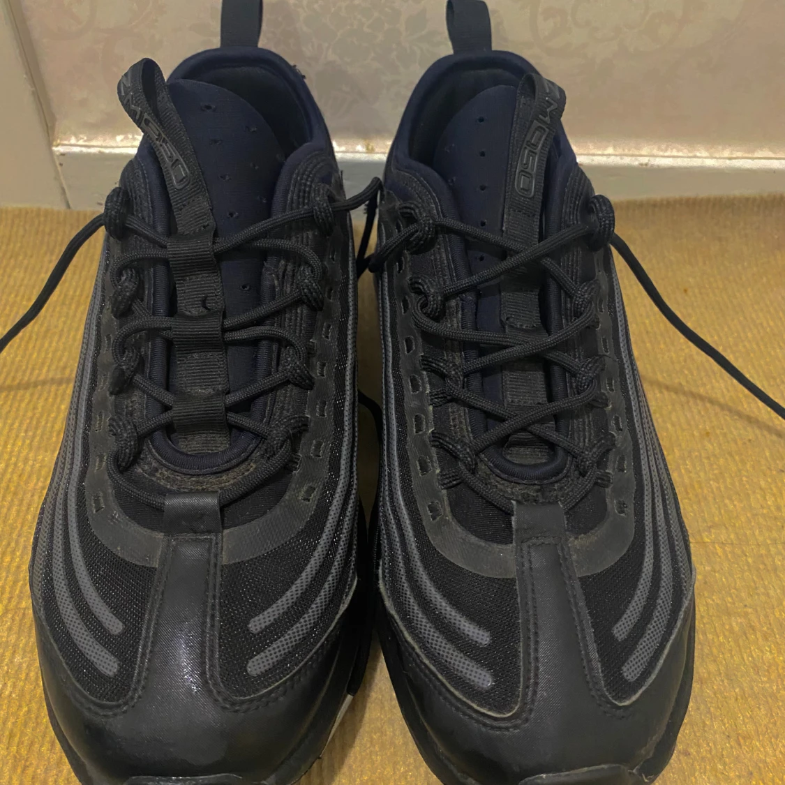 Svarta Nike Air Max ZMA50 sneakers