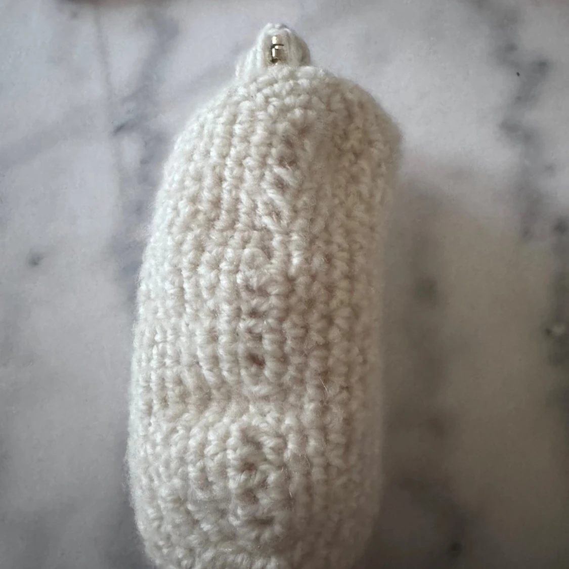 Beige handvirkad clutch  - 3