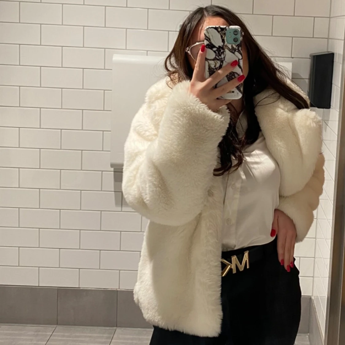 Vit pälsjacka från Missguided - 3