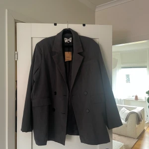 Blazer/ oversized kavaj  - Jättefin kavaj, helt ny 