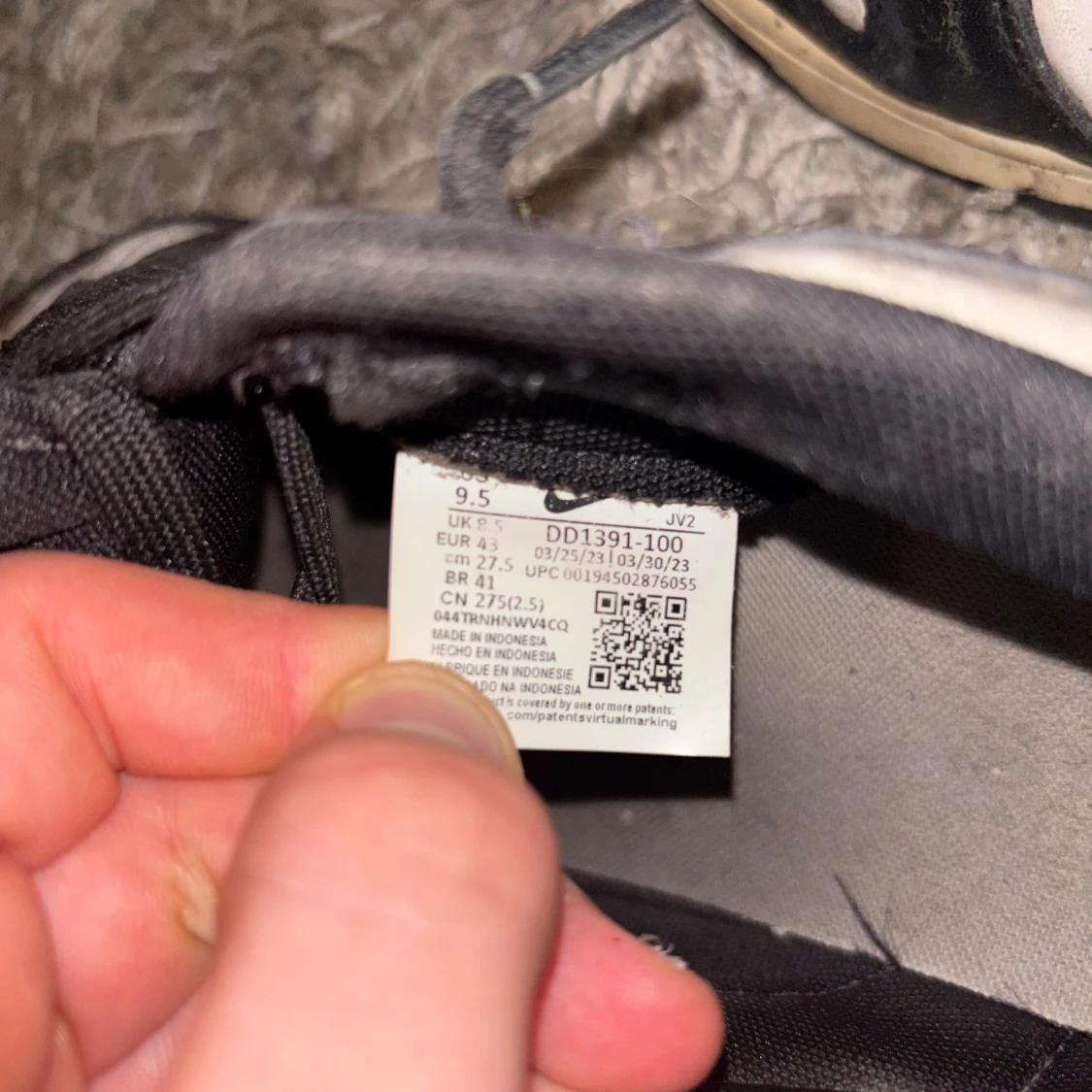 Nike Dunk Low svart/vit sneakers 43 - 2