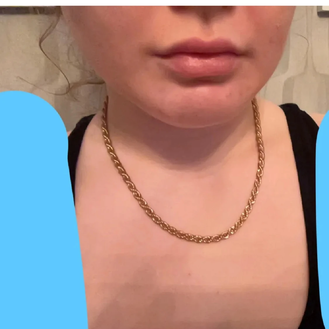 Två guld kedjor halsband - 1