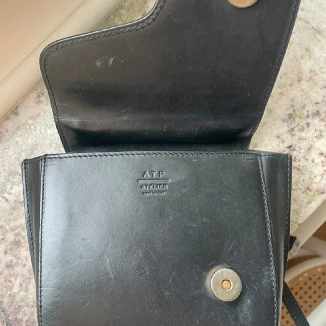 Svart handväska från ATP Atelier - 3