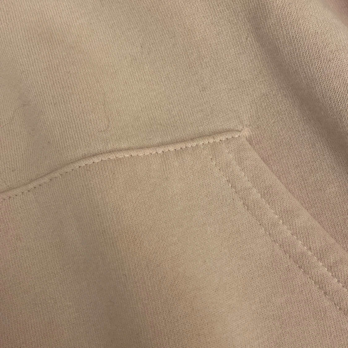 Ljusrosa hoodie från Gina Tricot - 3