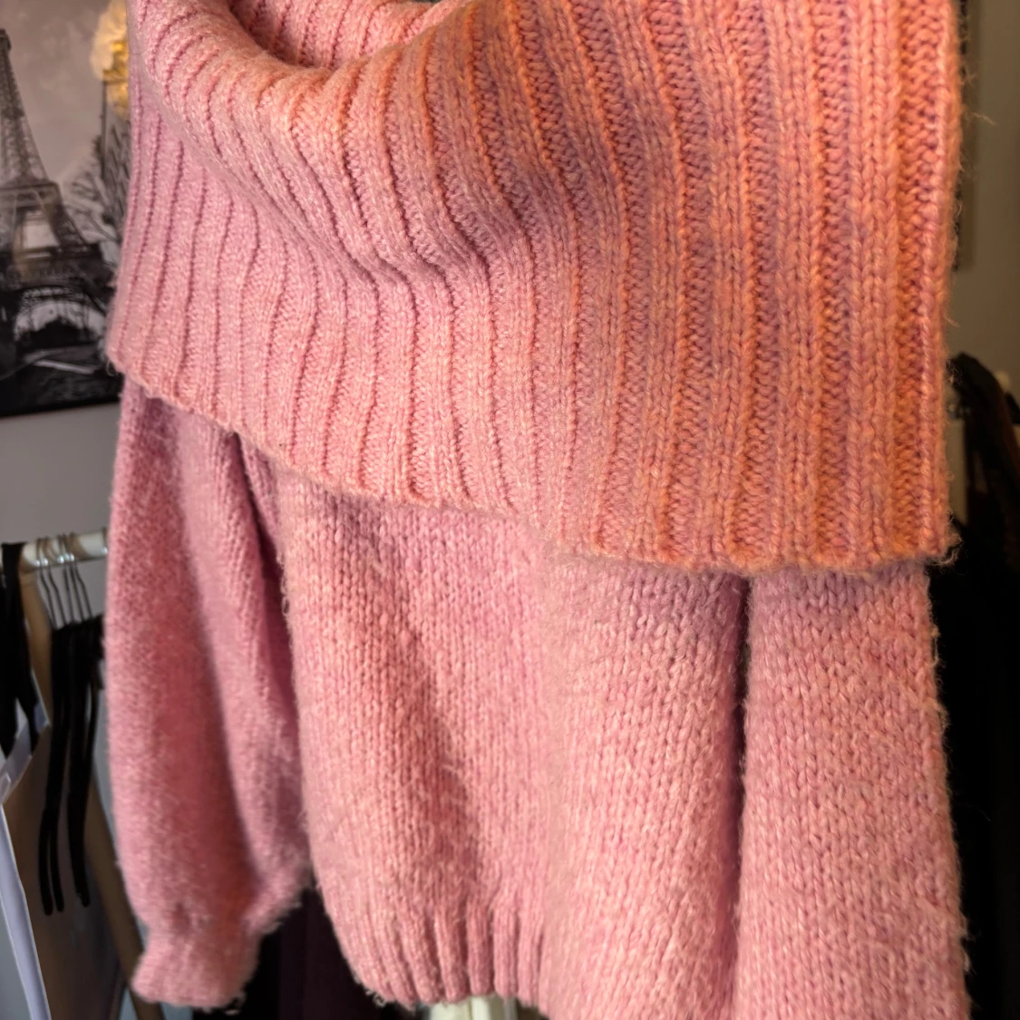 Rosa stickad off shoulder tröja - 1