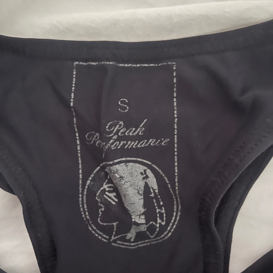 Svart linnetopp från Peak Performance - 2