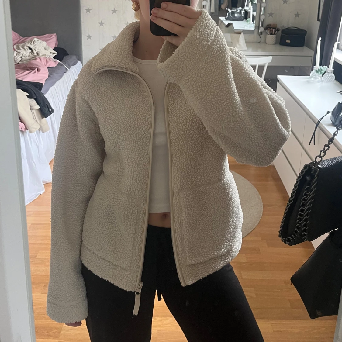 Beige teddyjacka med dragkedja