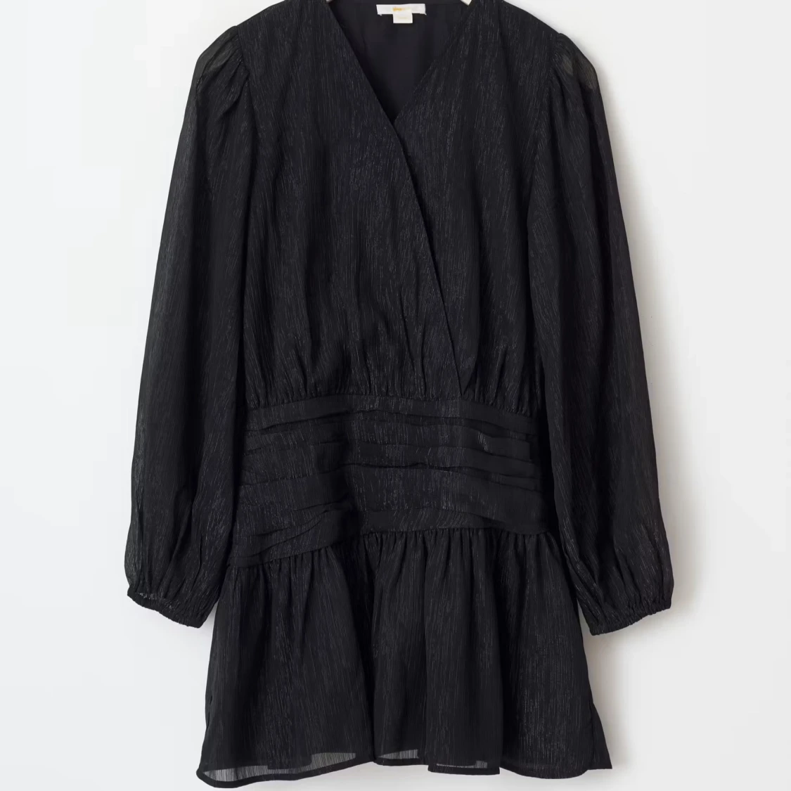 Glittrig klänning  - 2