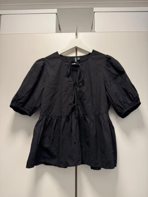 Knyt Topp - Aldrig använd. Nyskick. Pris kan diskuteras. 🤍