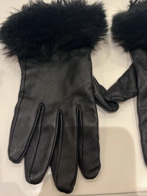 Vantar med fluff - Perfekta för vintern