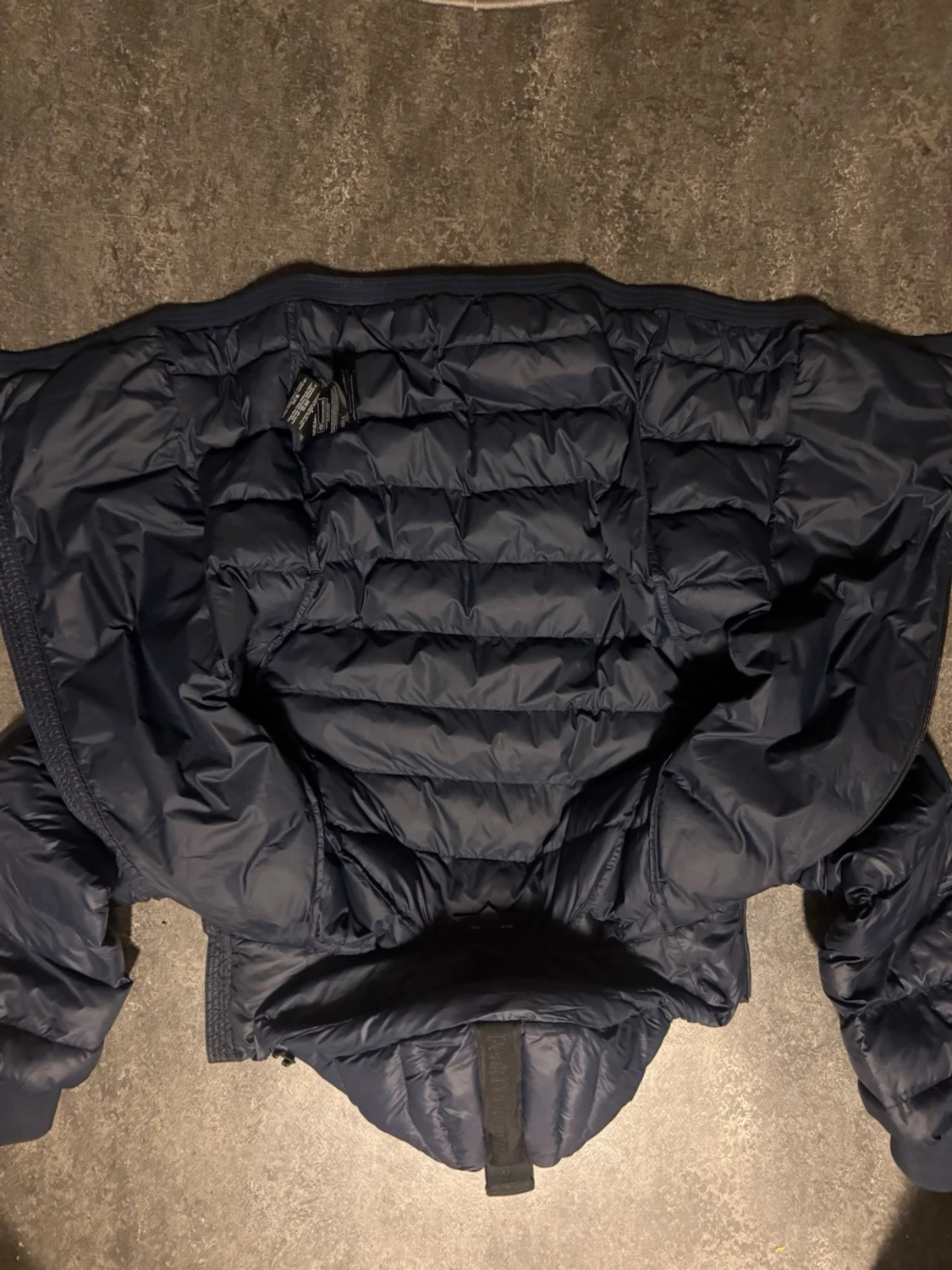 Mörkblå dunjacka Peak Performance S - 1