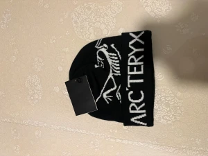 Arc’teryx mössa - Säljer en helt ny oanvänt Arc’teryx mössa.