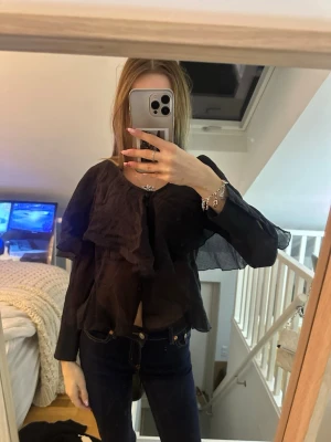 Blus - super fin från Missäy skulle säg att den passar xs/s