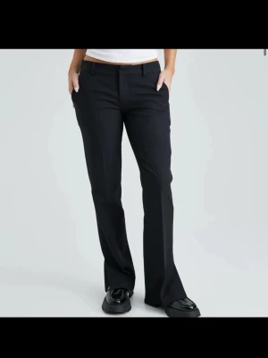 Svarta kostymbyxor - Snygga svarta kostym byxor