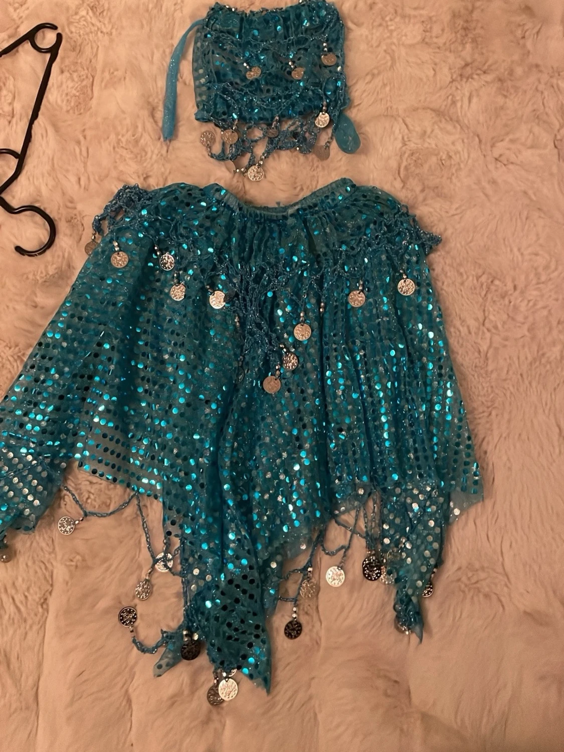 Belly dancing clothes