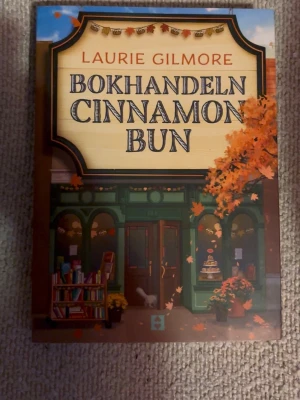 Bokhandeln Cinnamon Bun - Aldrig läst!! Eftertraktad o köpt på bokmässan gbg i september.❣️❣️