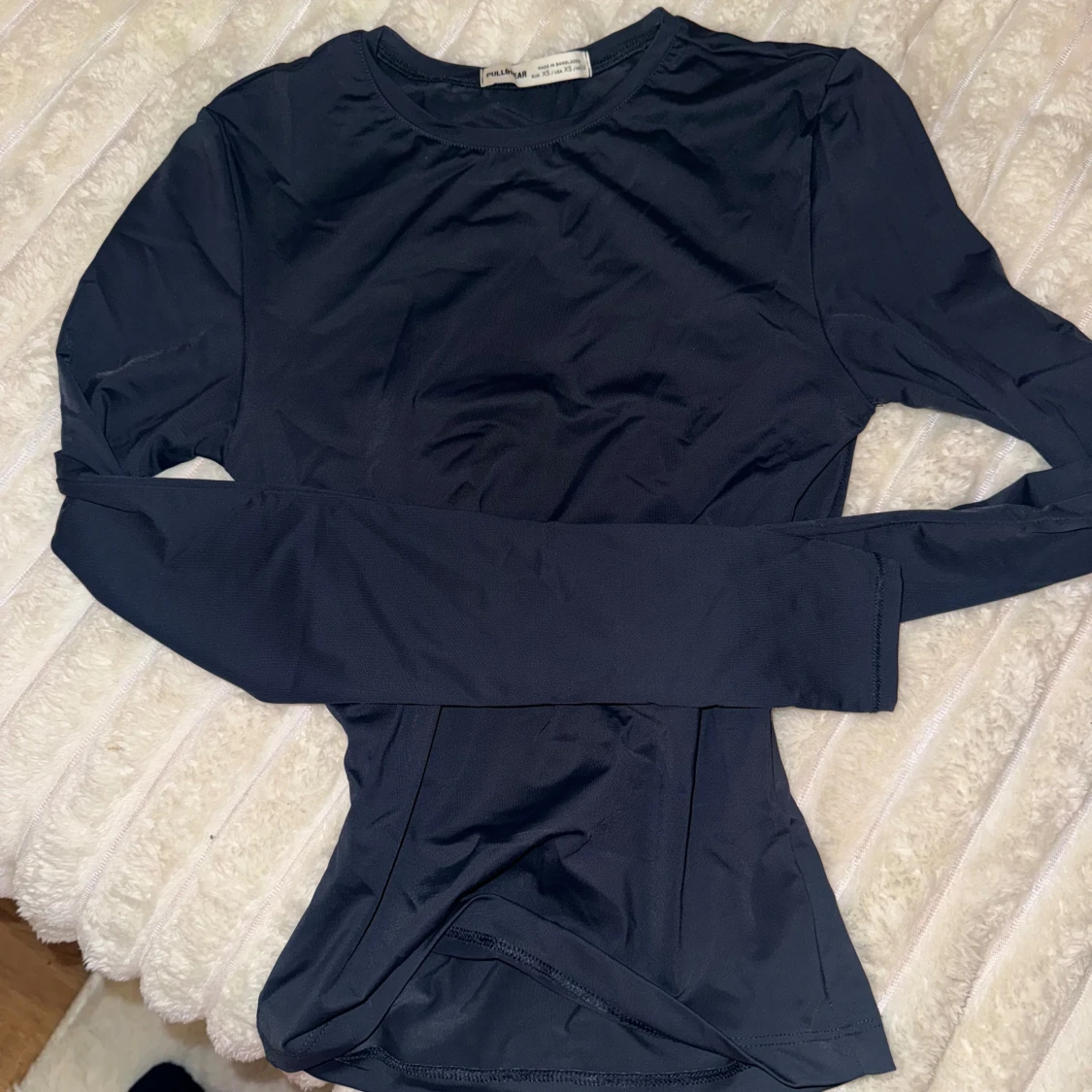 Mörkblå långärmad topp från Pull&Bear