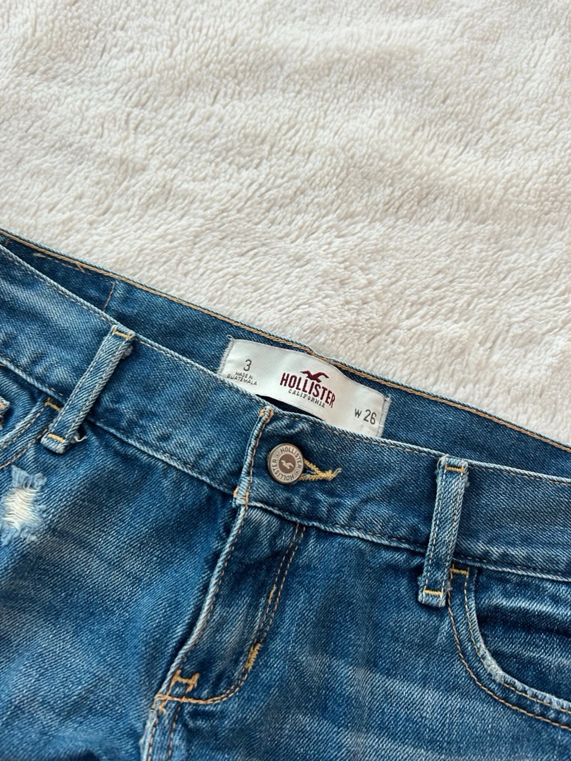 Hollister lågmidjade jeansshorts  - 2
