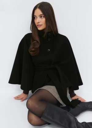 Poncho jacka - Jättefin från Gina tricot, köpt för någon månad sedan!❤️passar mig som är storlek XS, se bild 2 och 3. 