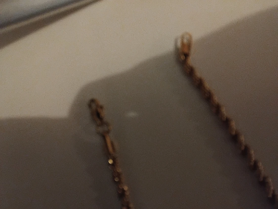 Guldfärgad tvinnad kedja - 1