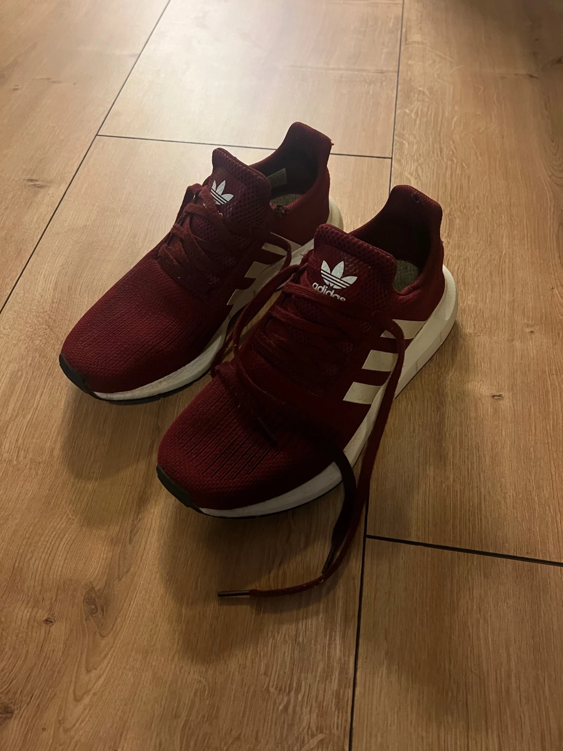 Adidas skor - 2