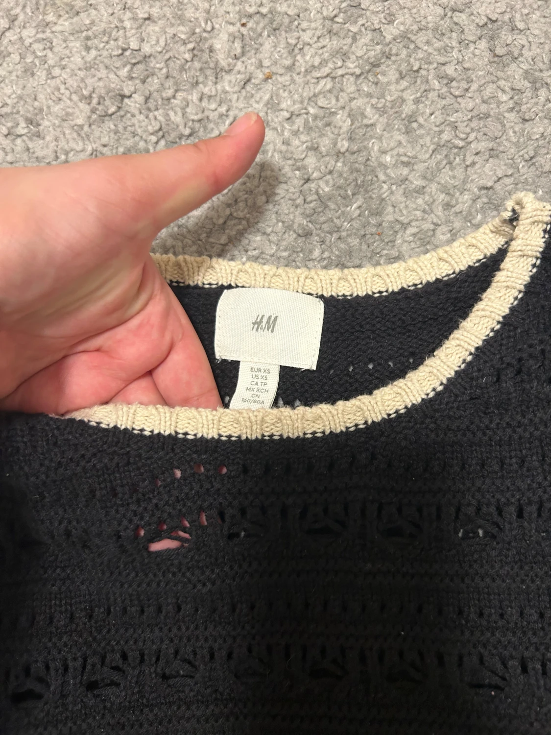 Svart stickad topp från H&M XS - 1