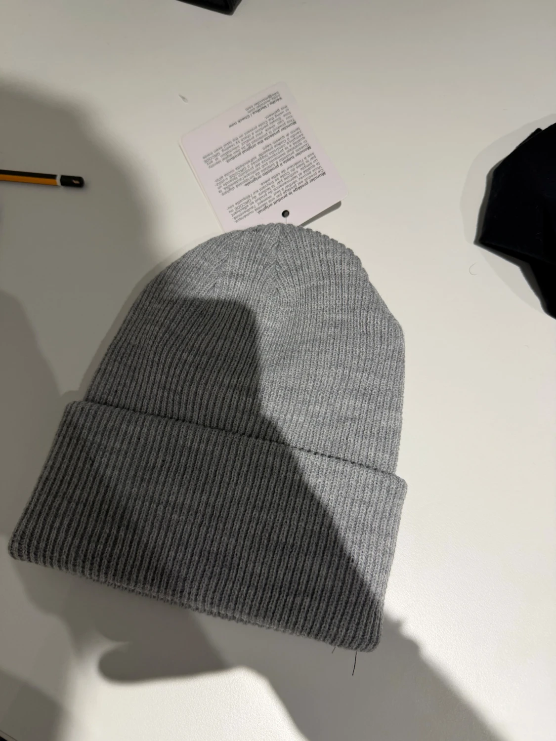 Moncler gray beanie - 2