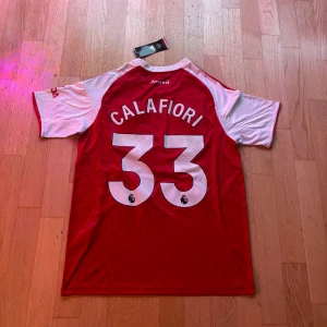 Arsenal Tröja 25/26 - Arsenal Jersey 25/26 Califroi #33