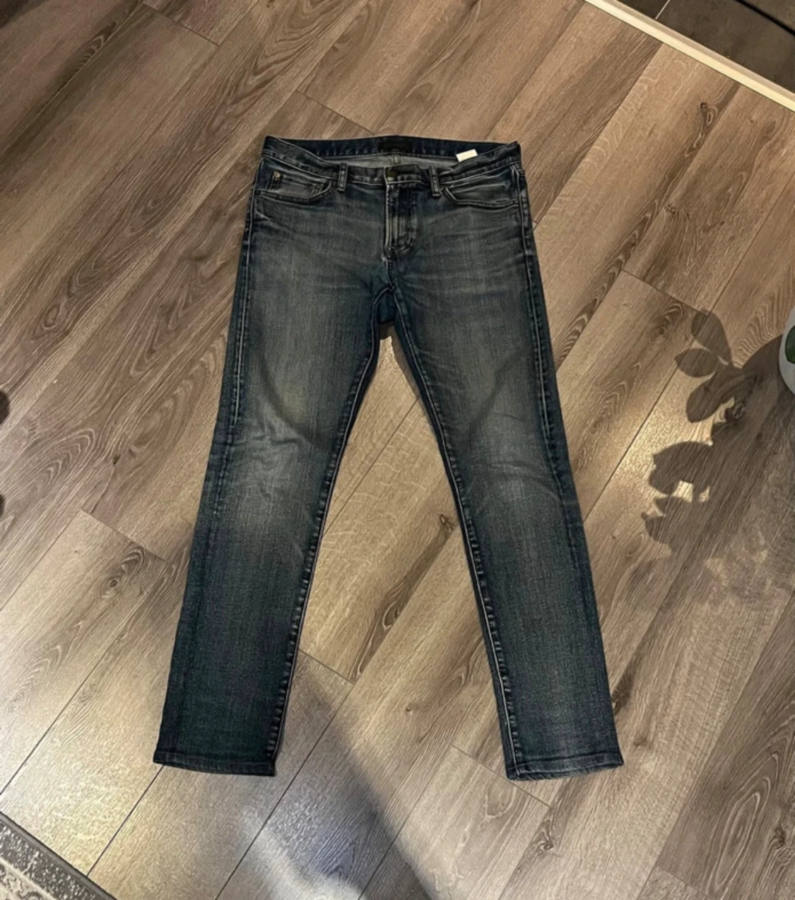 Uniqlo Faded Jeans 32/34 - 1