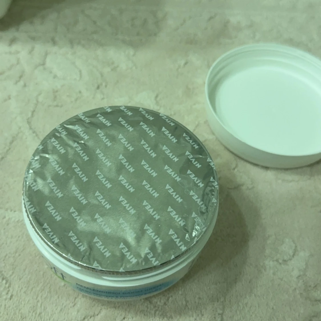 NIVEA Soft ansiktskräm 300 ml - 2