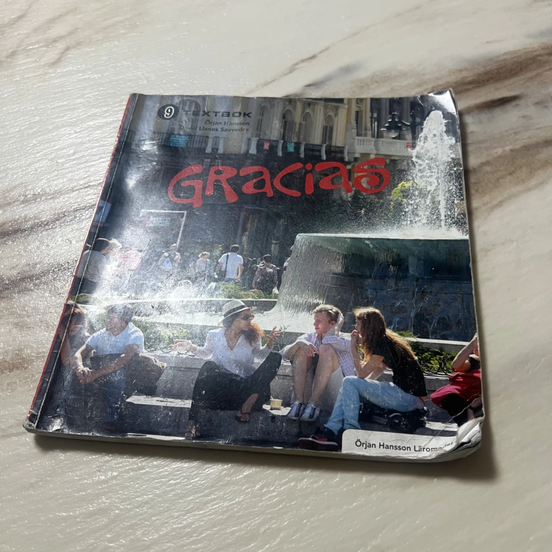 Gracias 9 textbok
