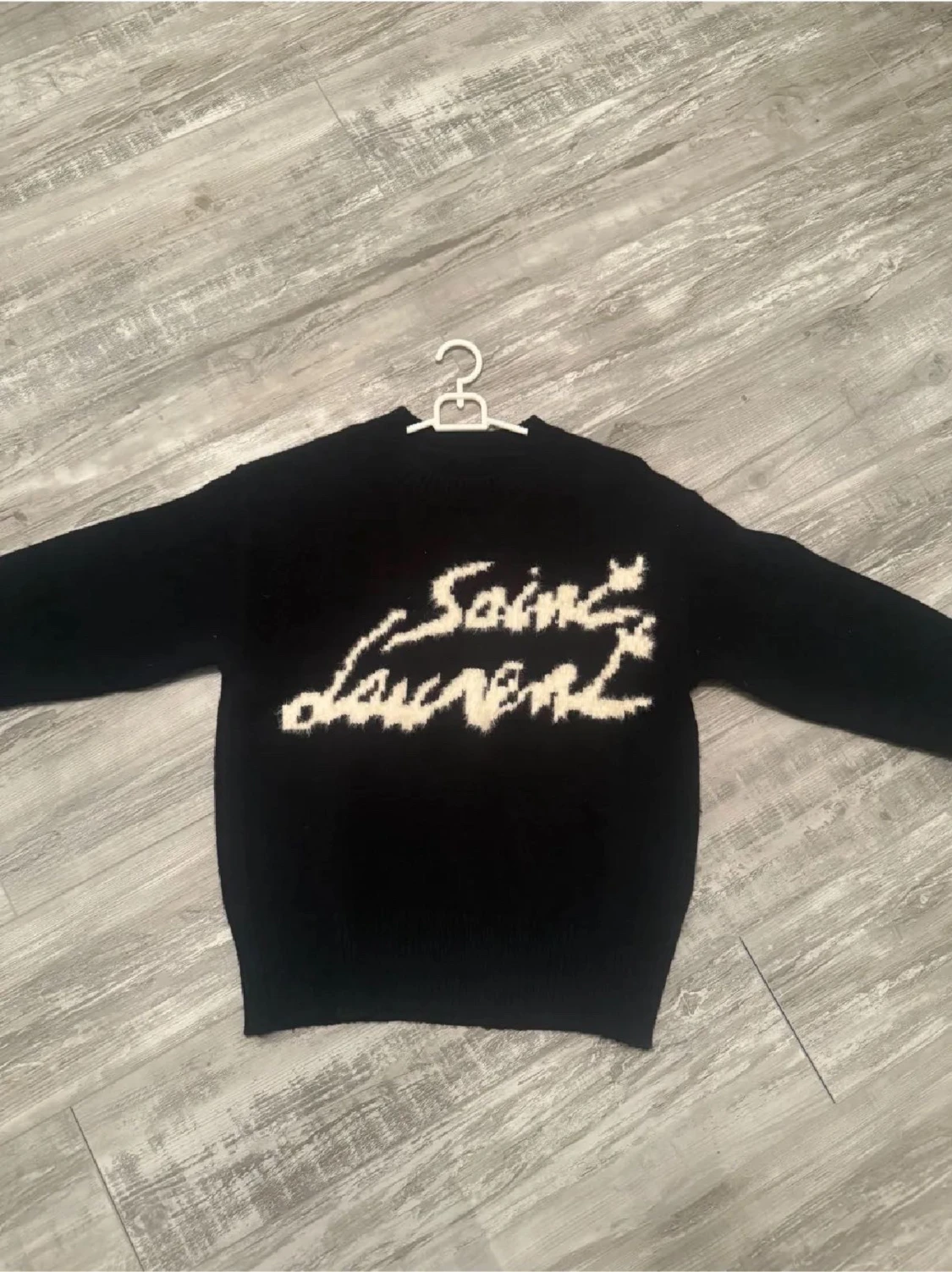 Svart stickad Saint Laurent tröja