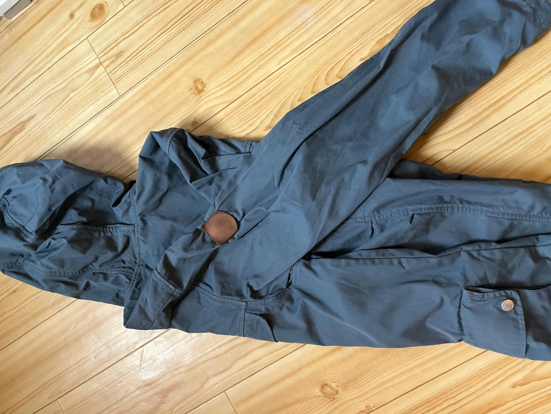 Grå vindjacka från Fjällräven M - 2