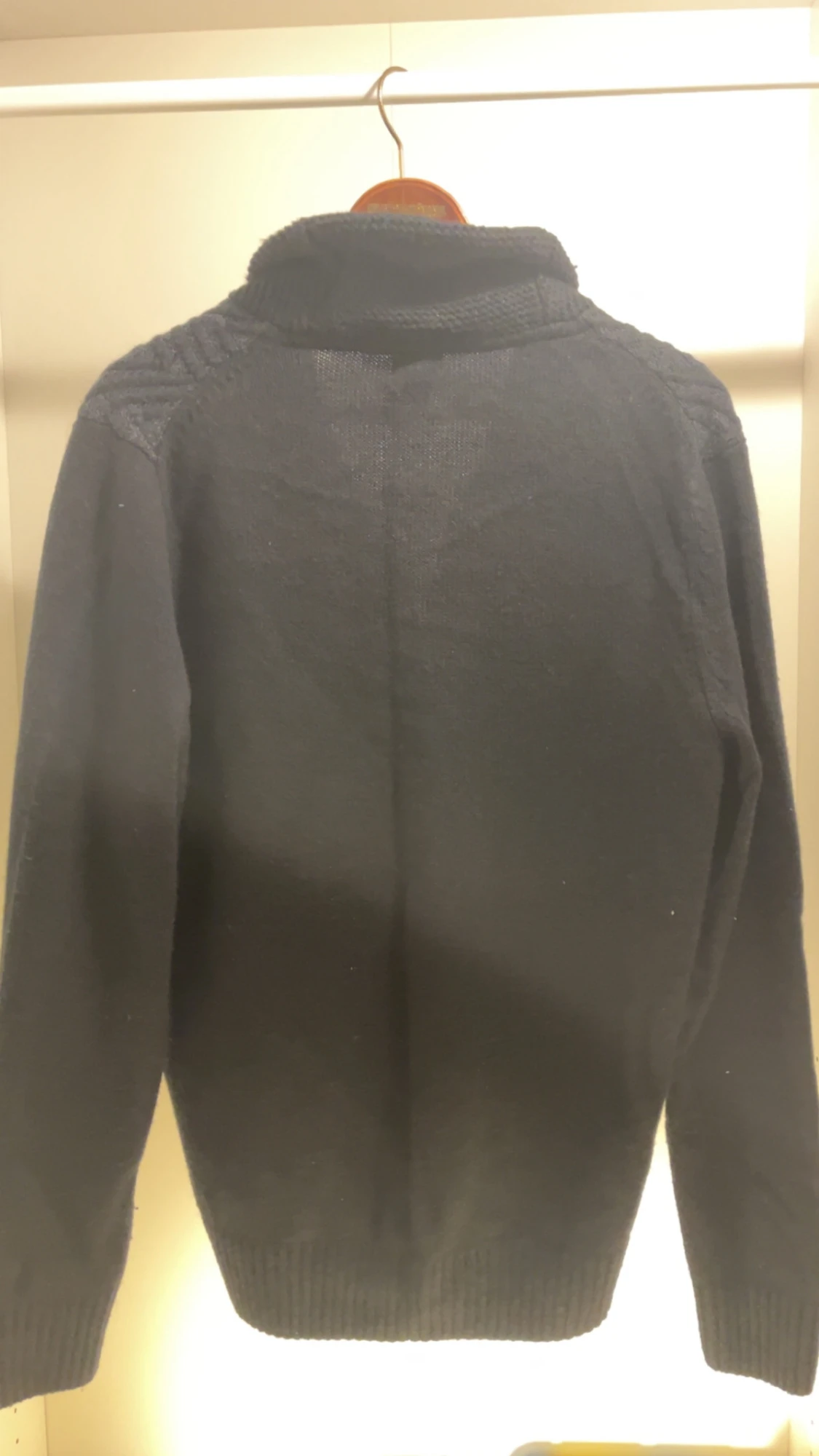 Marinblå tröja - 1