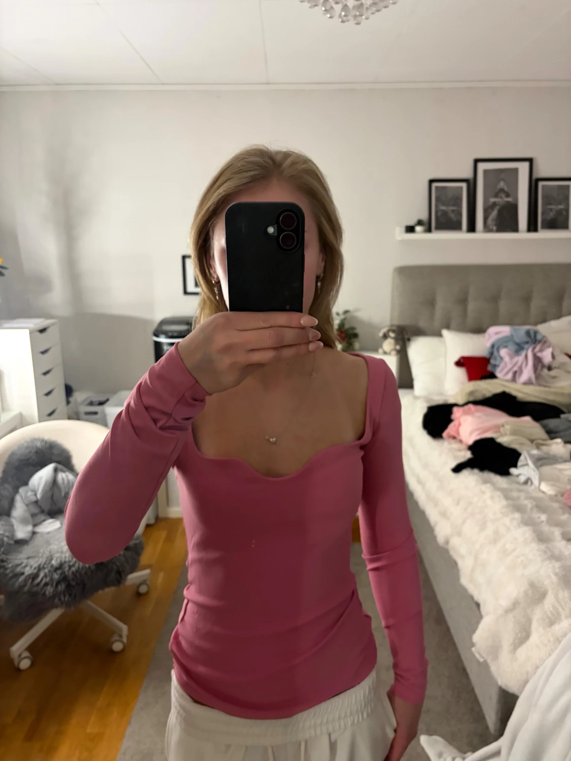 Rosa långärmad topp med urringning - 2