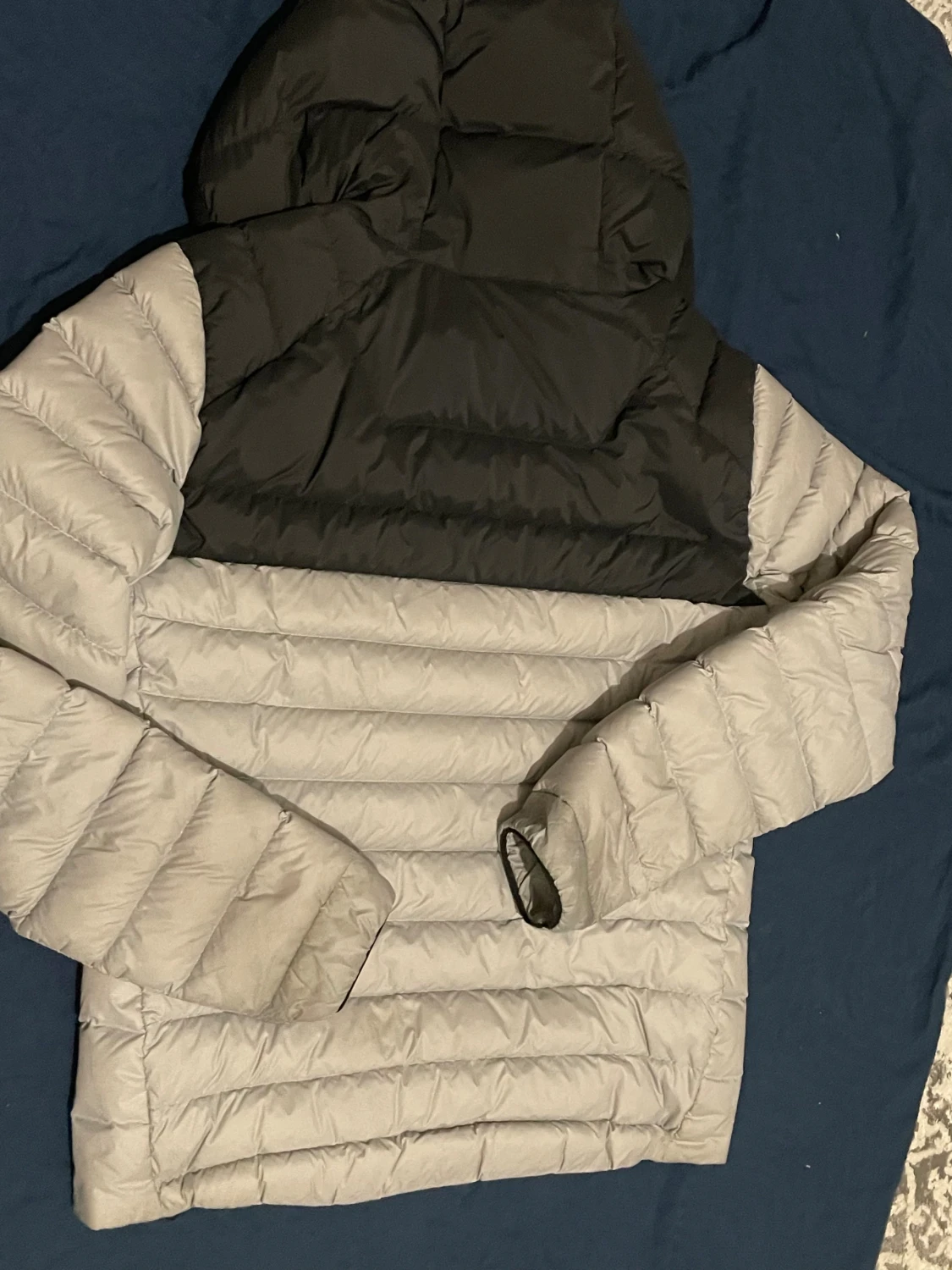 Grå och svart dunjacka Sail Racing - 5