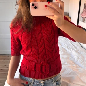 Topp!  - Snygg stickad topp med polokrage 