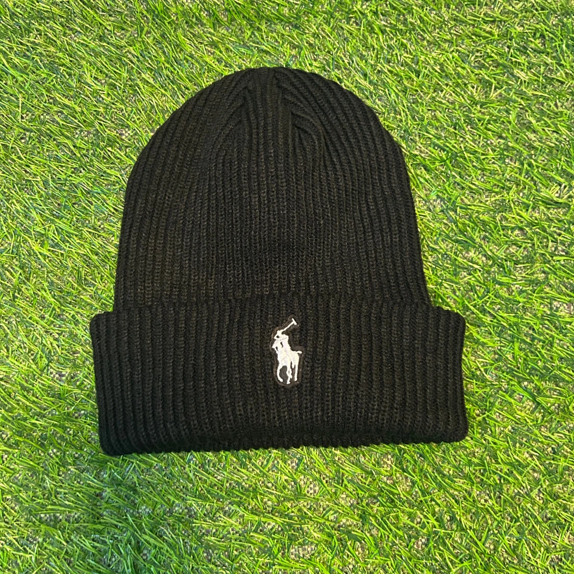 Svart ribbad mössa från Polo Ralph Lauren