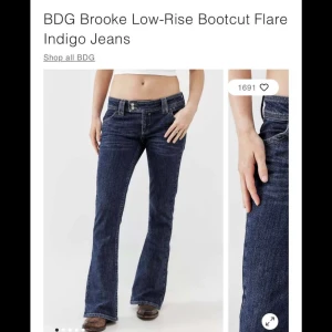 BDG bootcut low waist jeans UO - BDG bootcut low waist jeans från Urban Outfitters waist 28 L 32