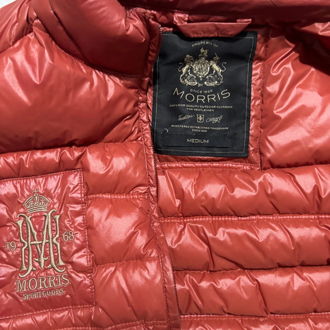 Röd dunväst från Morris, medium - 2
