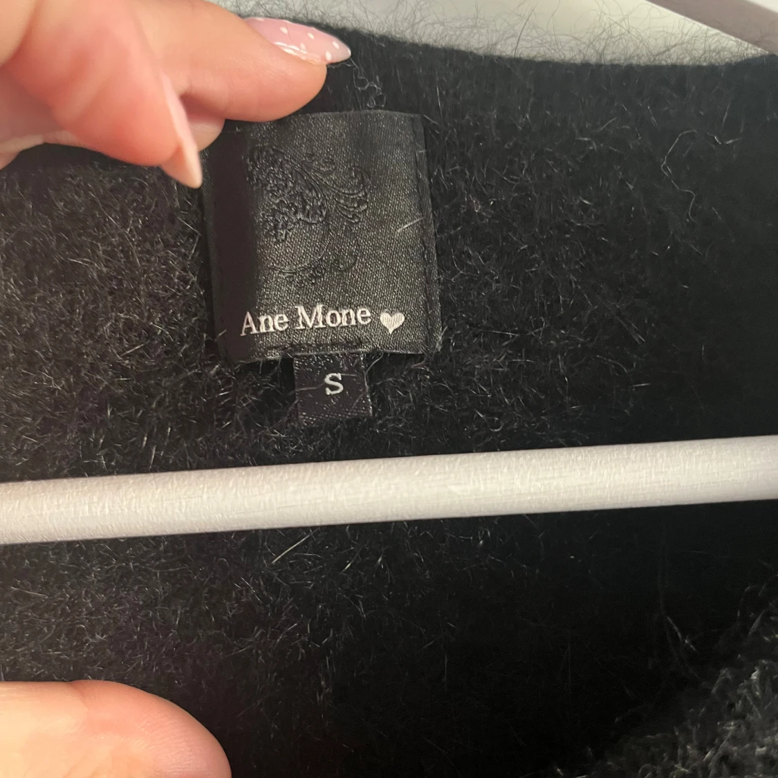 Svart mohair kofta med guldknappar - 4