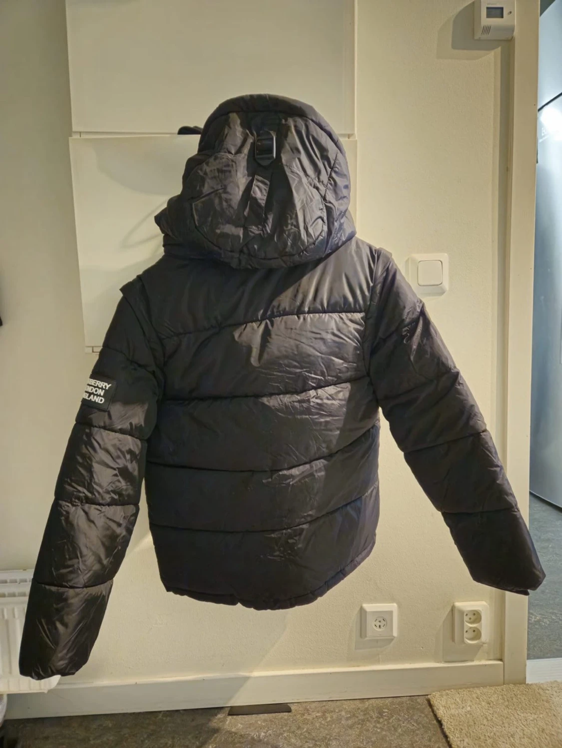 Svart pufferjacka från Burberry - 2