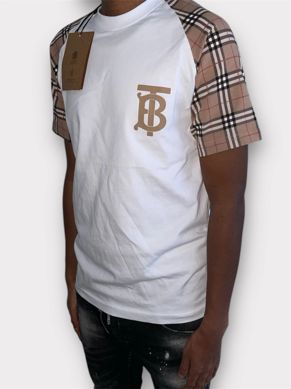 Burberry tshirt strl M  - 1