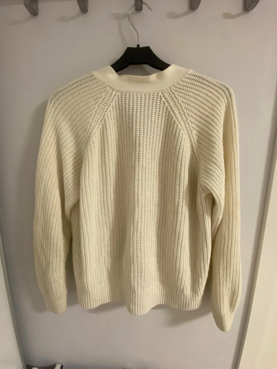 Beige stickad kofta - 1